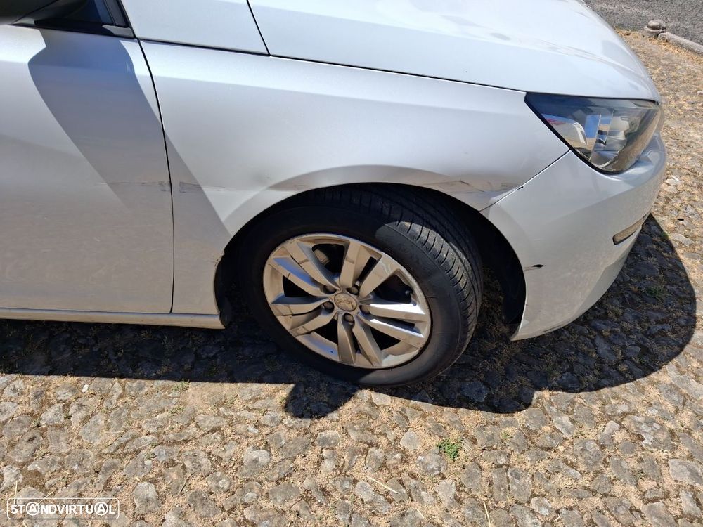 Peugeot 308 SW BlueHDi 120 Stop & Start Active - 3