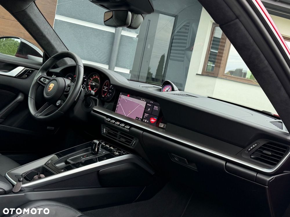 Porsche 911 Carrera S - 25
