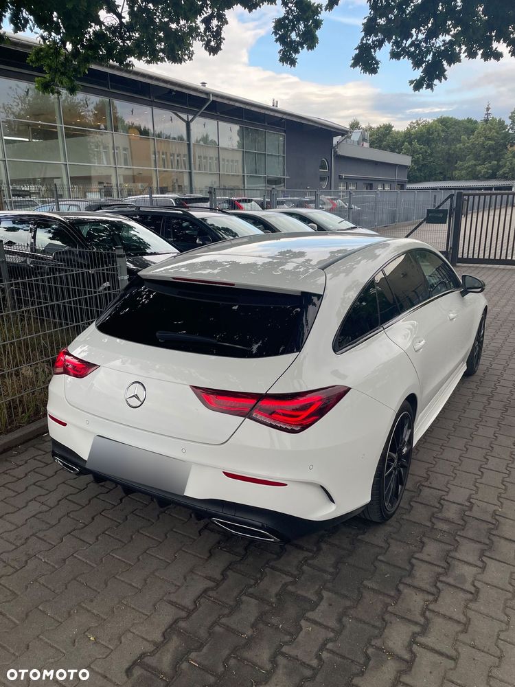 Mercedes-Benz CLA 200 AMG Line - 8
