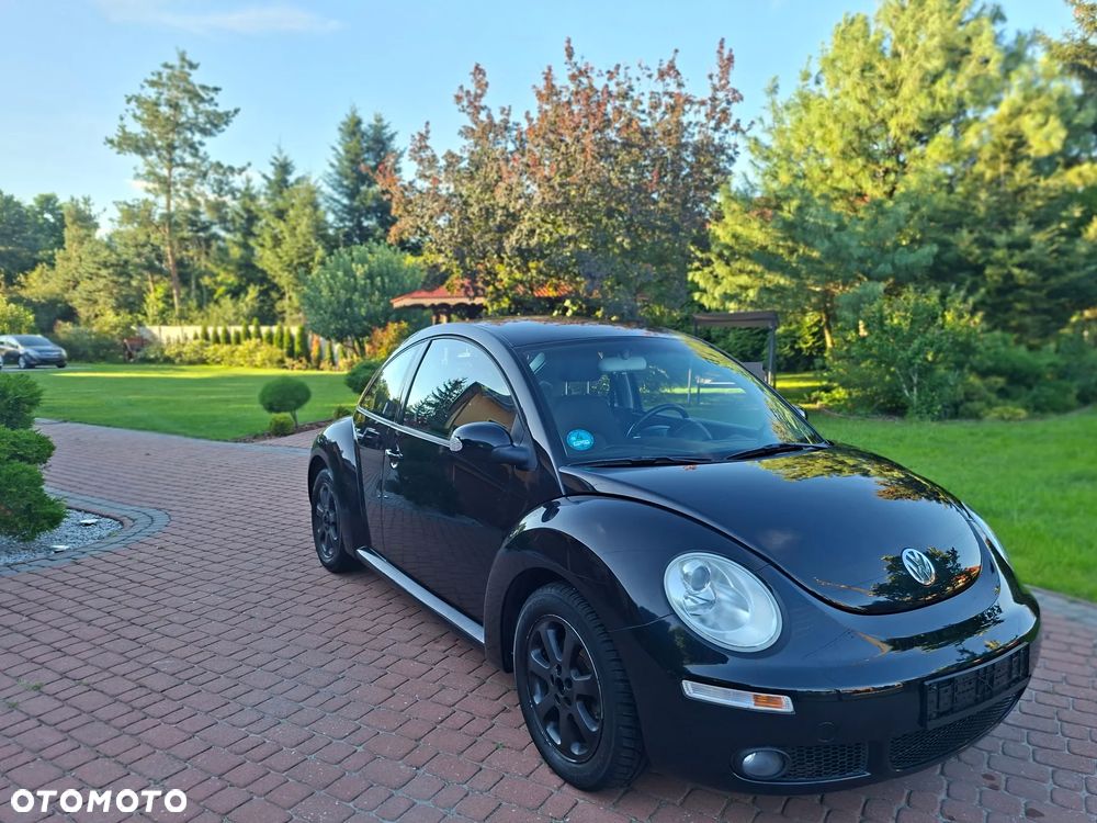 Volkswagen New Beetle - 3
