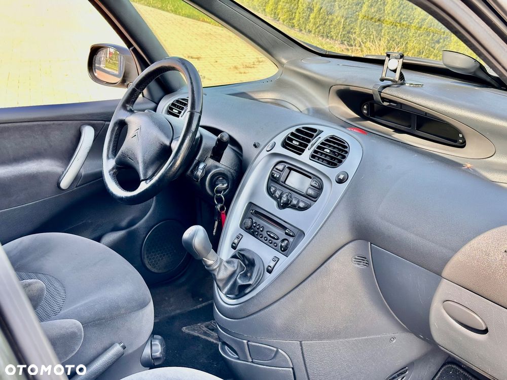 Citroën Xsara 1.6i Prestige Plus - 19