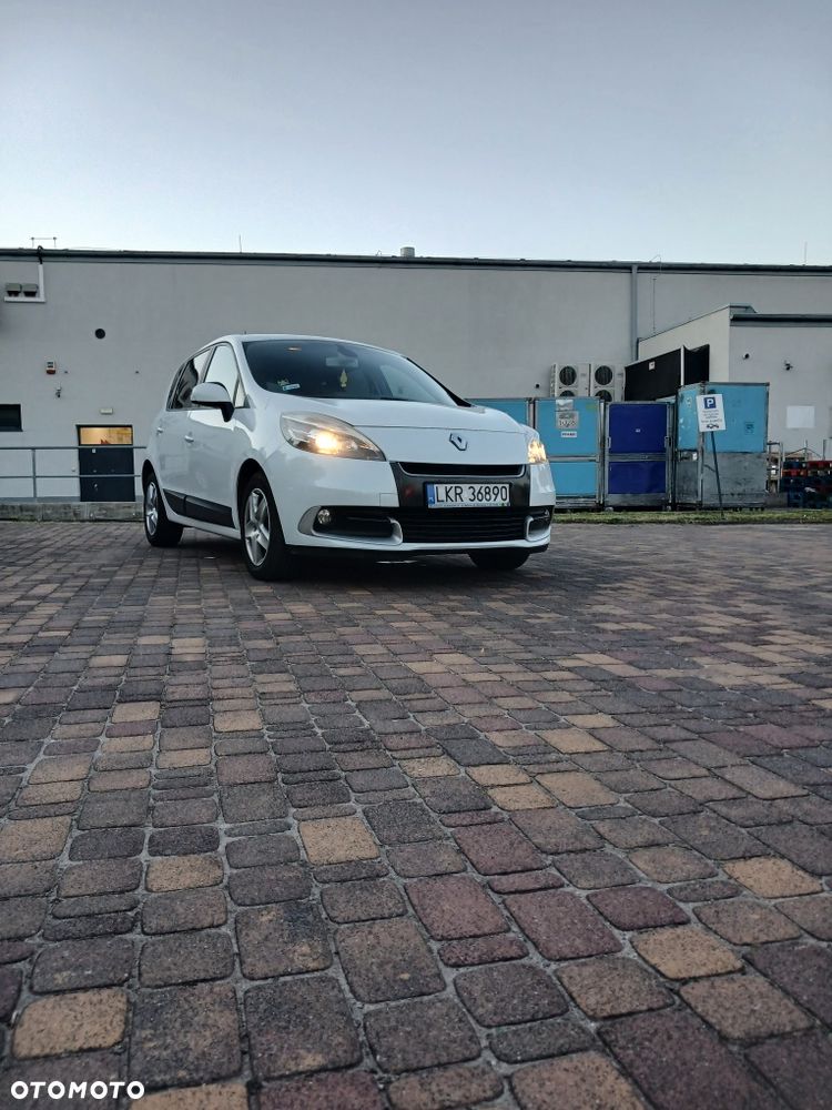 Renault Scenic - 1