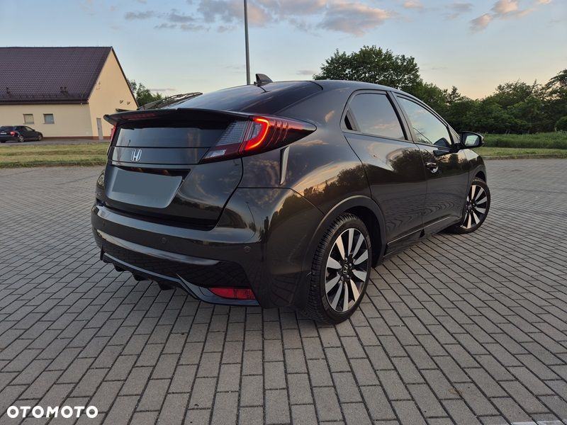 Honda Civic 1.6 i-DTEC Executive Black Edition - 5