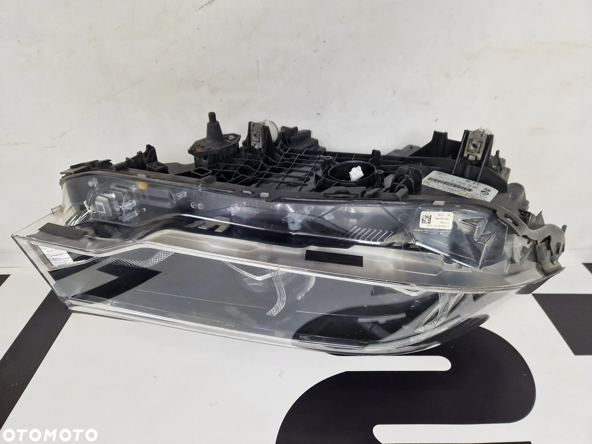Prawy reflektor adaptive led BMW 5 G30 G31 7439210-01 - 9