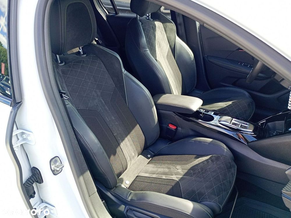 Peugeot 208 1.2 PureTech GT S&S EAT8 - 28