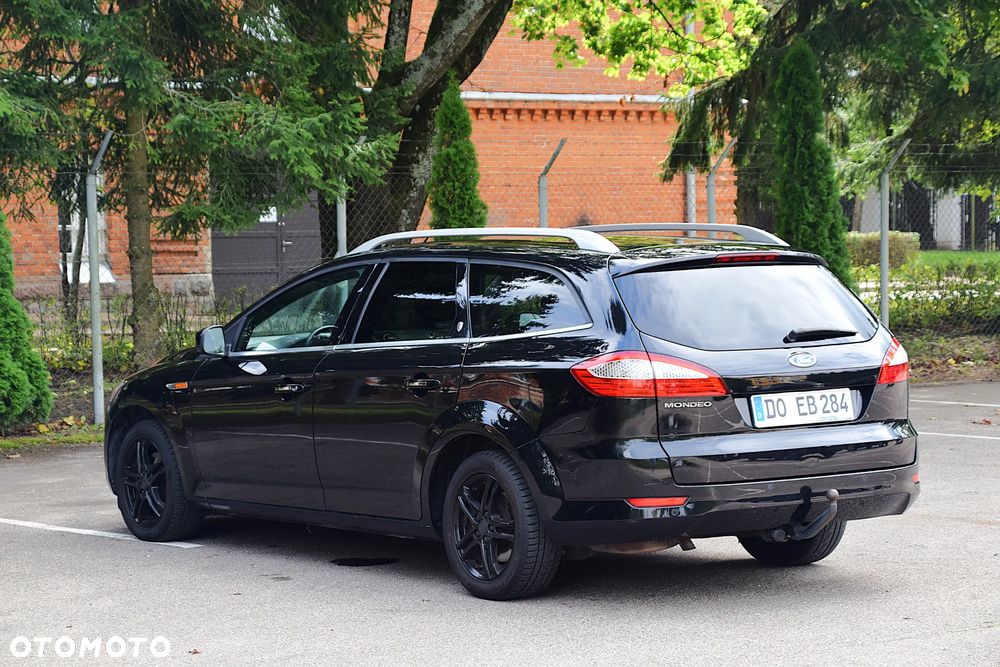Ford Mondeo 2.0 Ghia X - 21