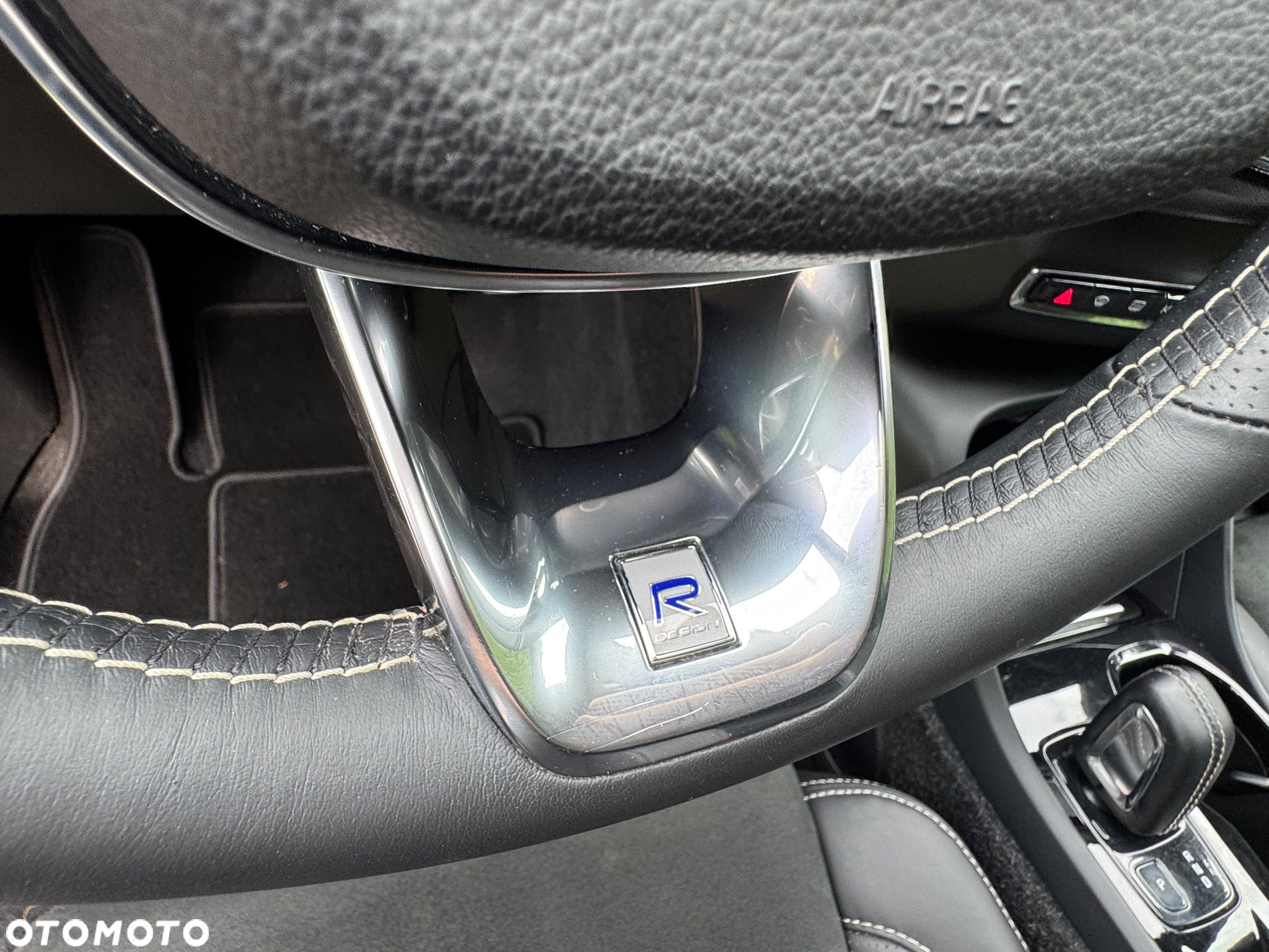 Volvo XC 40 T5 AWD Geartronic R-Design - 31