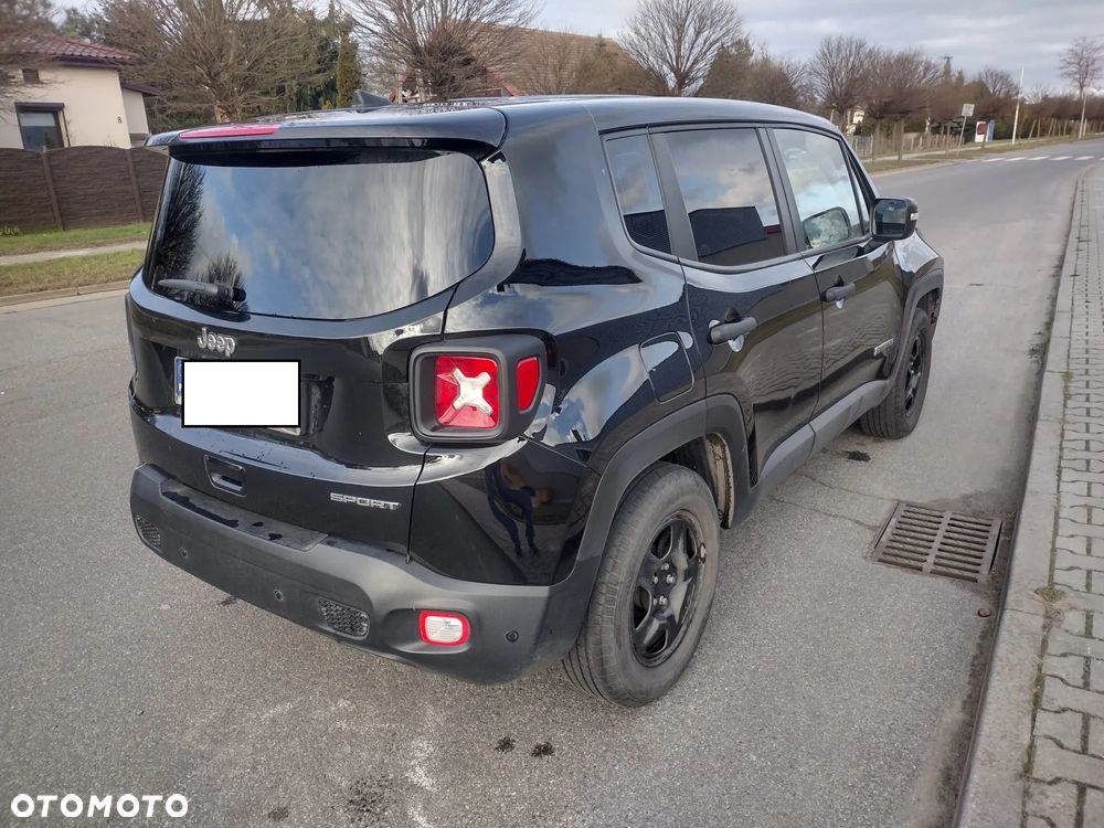 Jeep Renegade 1.6 E-TorQ Sport FWD - 8