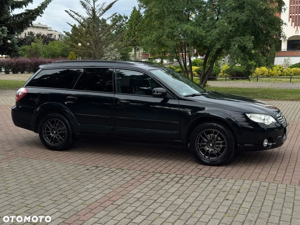 Subaru Legacy 3.0 H6 NAV - 8