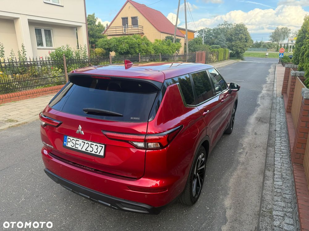 Mitsubishi Outlander - 8