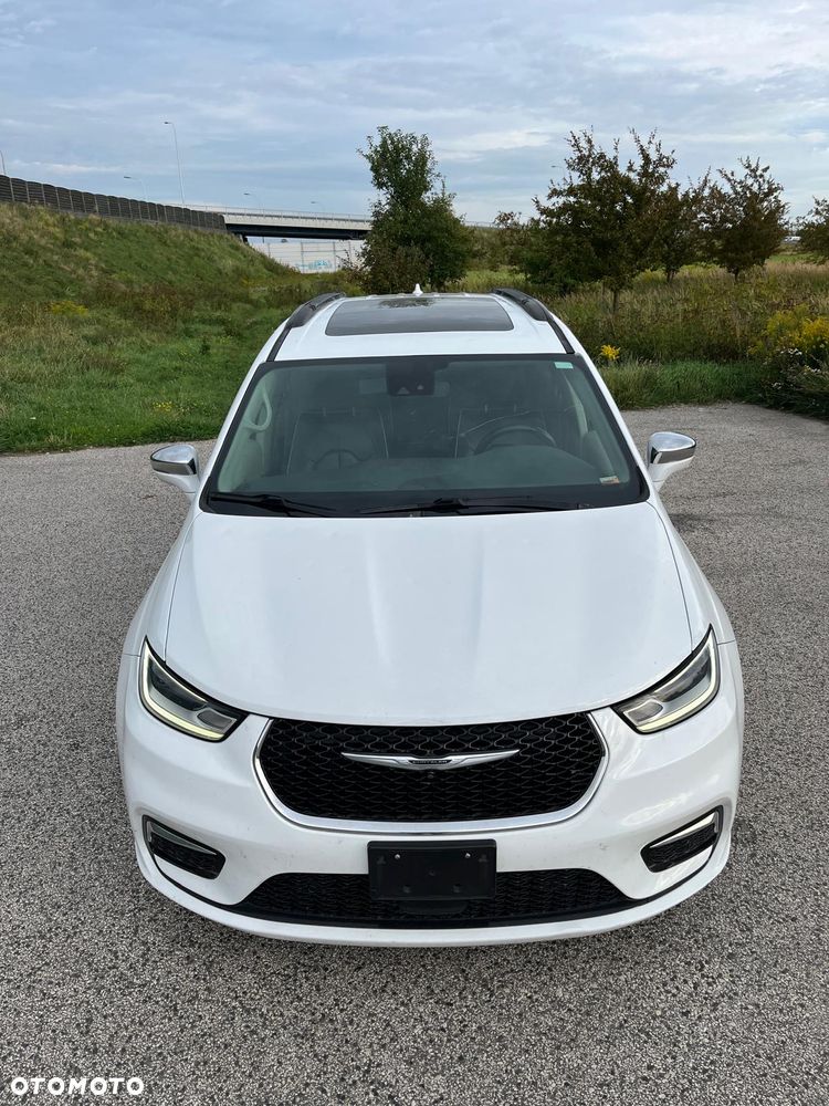 Chrysler Pacifica - 15