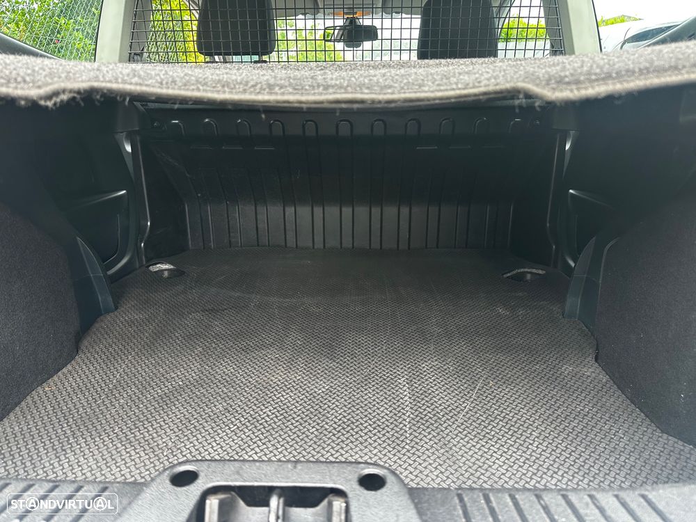 Ford Fiesta 1.4 TDCI van - 33