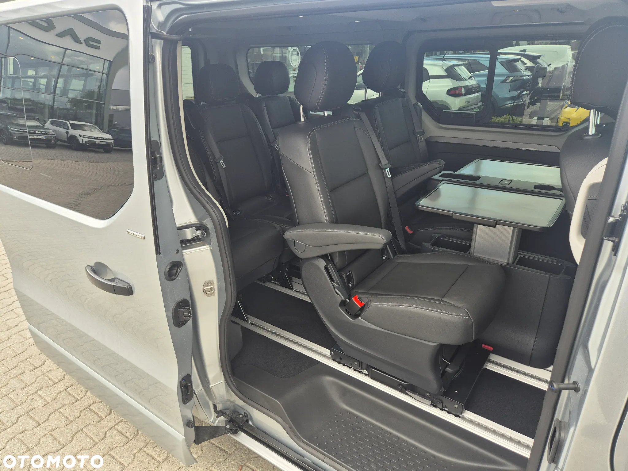 Renault Trafic SpaceClass 2.0 dCi EDC - 6