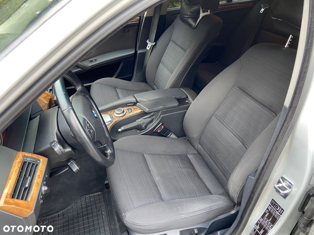 BMW Seria 5 530d Edition Sport - 12