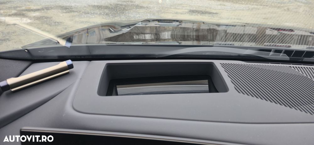 BMW Seria 5 520i AT MHEV - 10