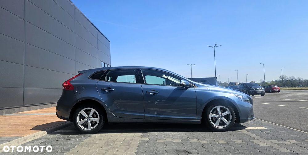 Volvo V40 D2 - 14