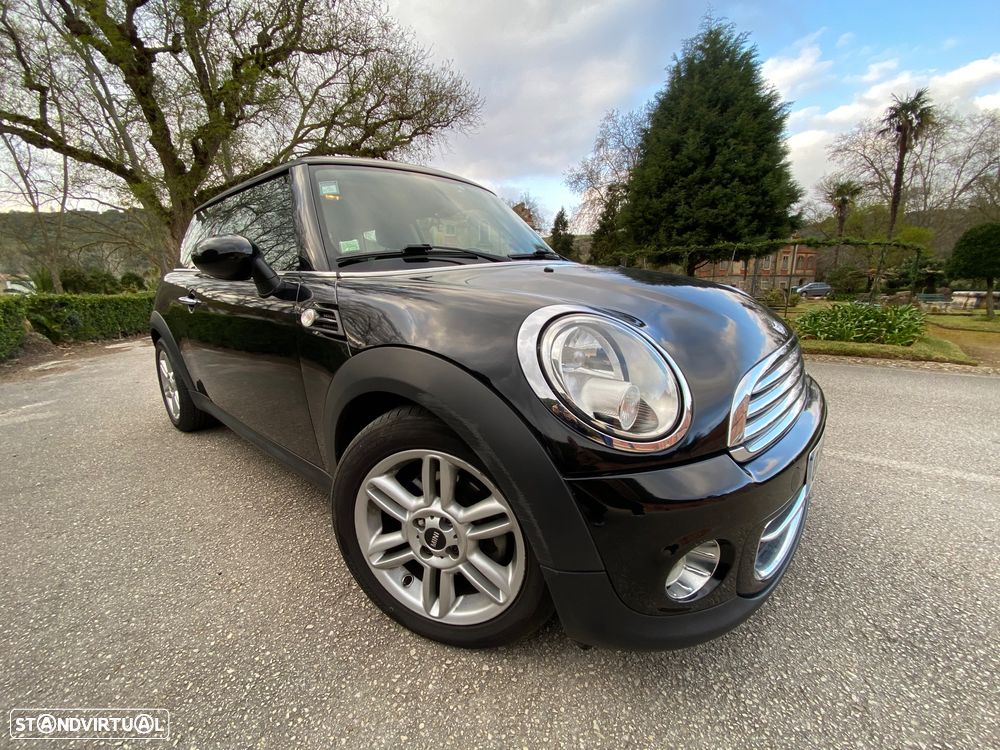 MINI 3 Portas Cooper D - 1