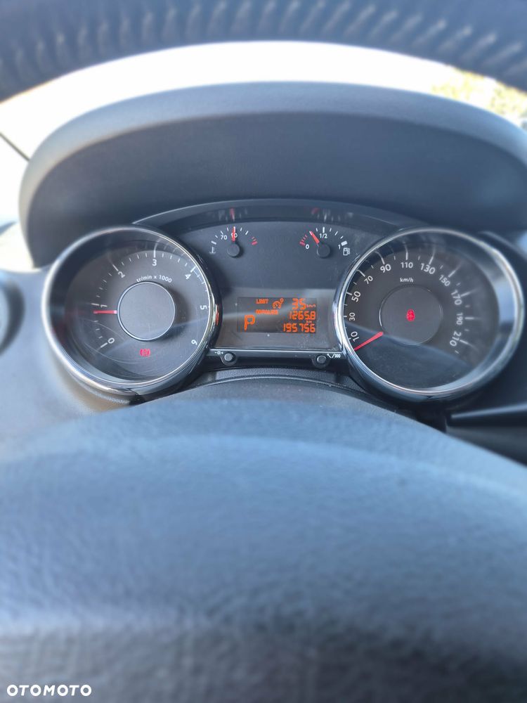 Peugeot 3008 - 18
