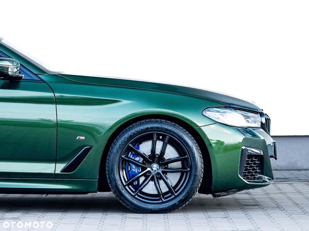 BMW Seria 5 M550i xDrive - 8
