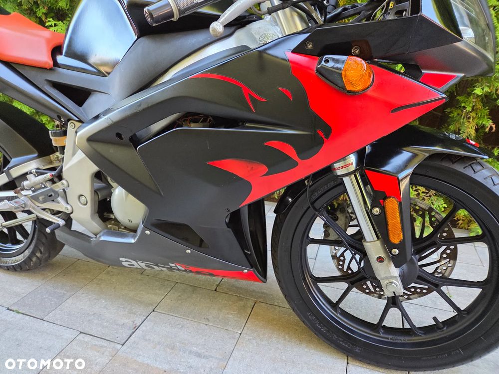Aprilia SR - 16