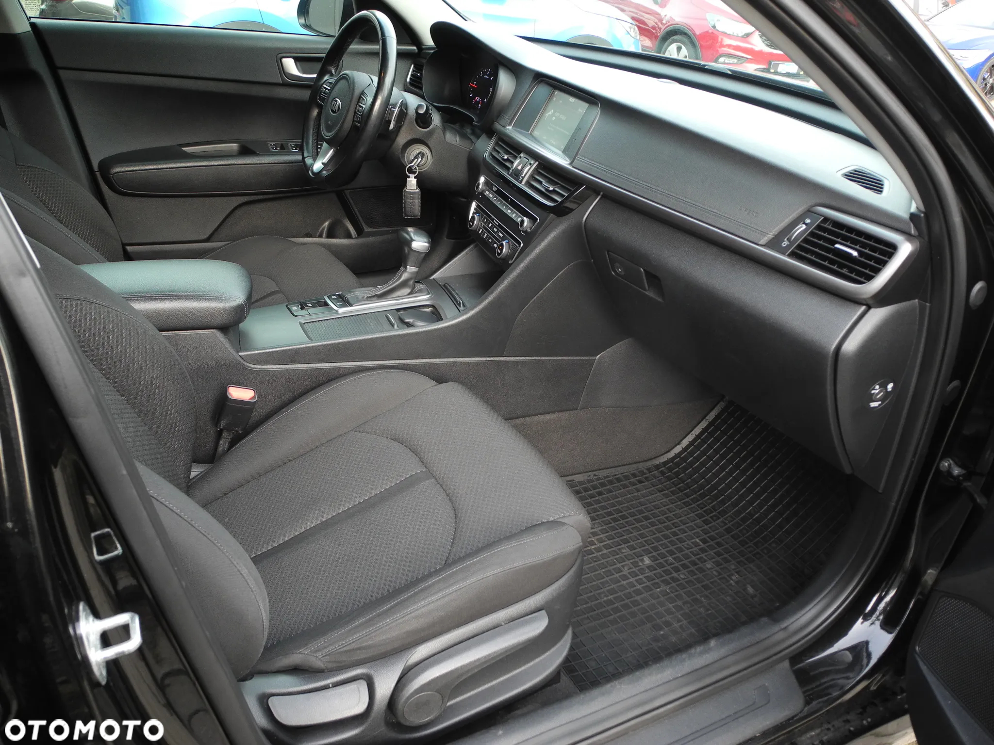 Kia Optima - 16