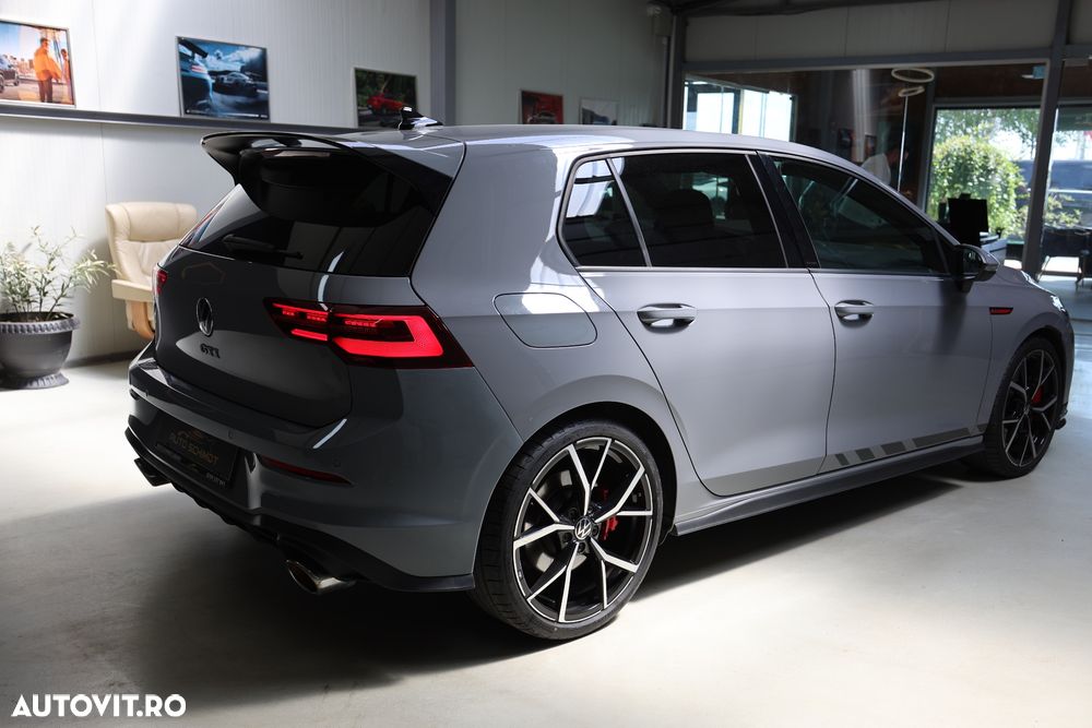 Volkswagen Golf 2.0 TSI DSG R - 7