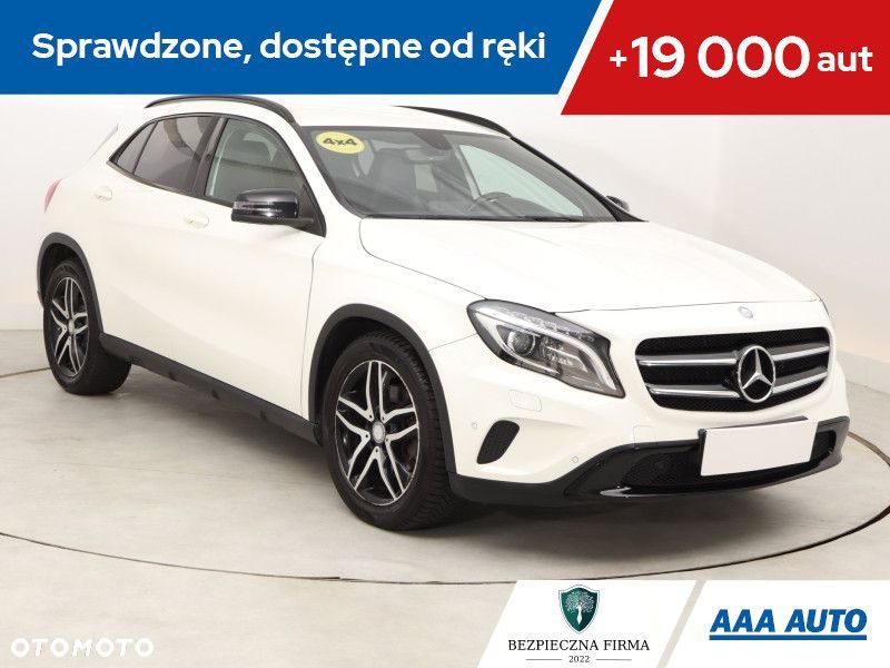 Mercedes-Benz GLA - 2