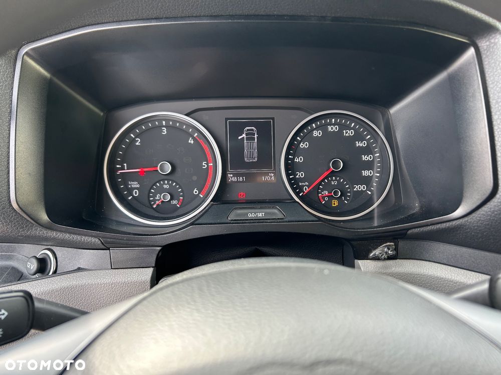 Volkswagen Crafter - 14