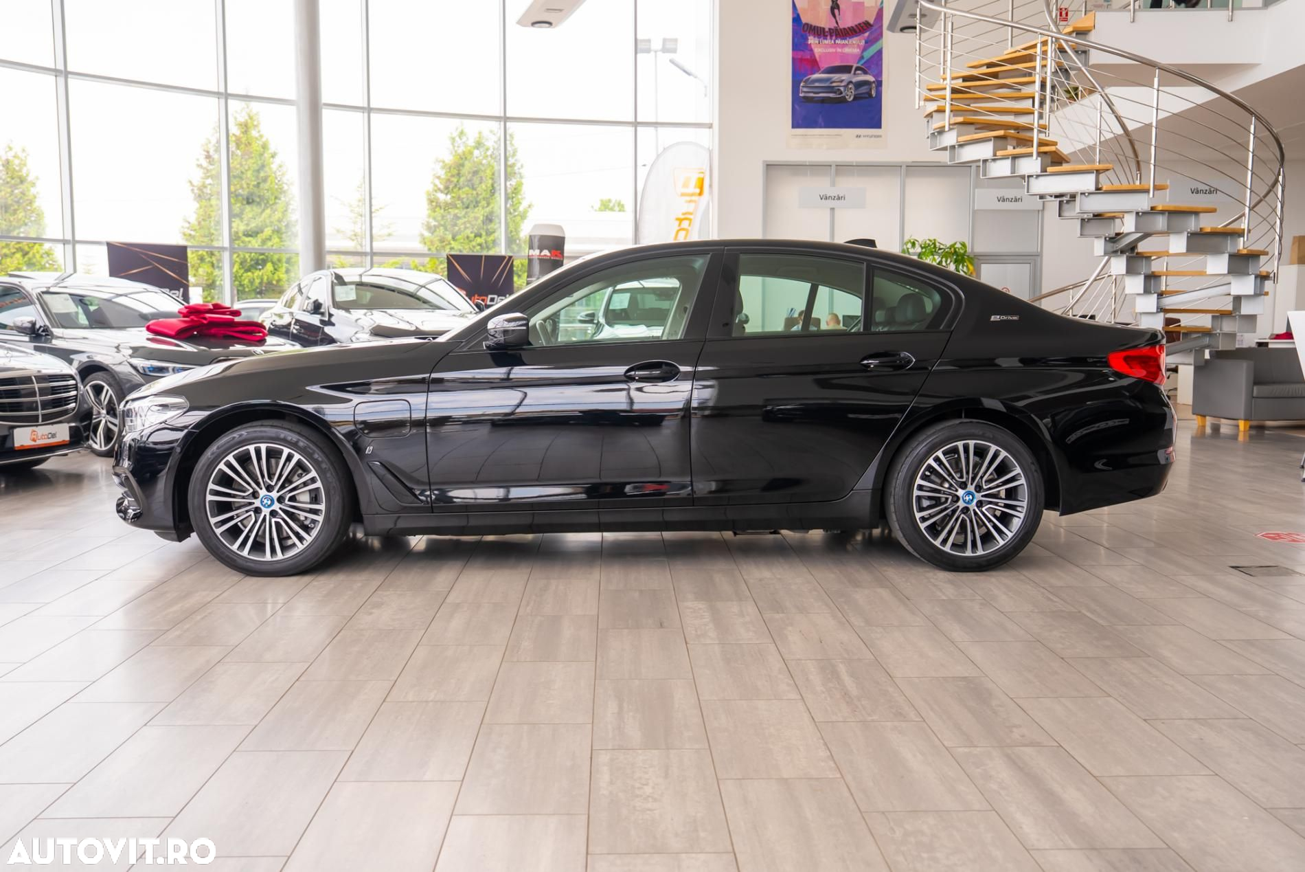BMW Seria 5 530e iPerformance Aut. Sport Line - 10
