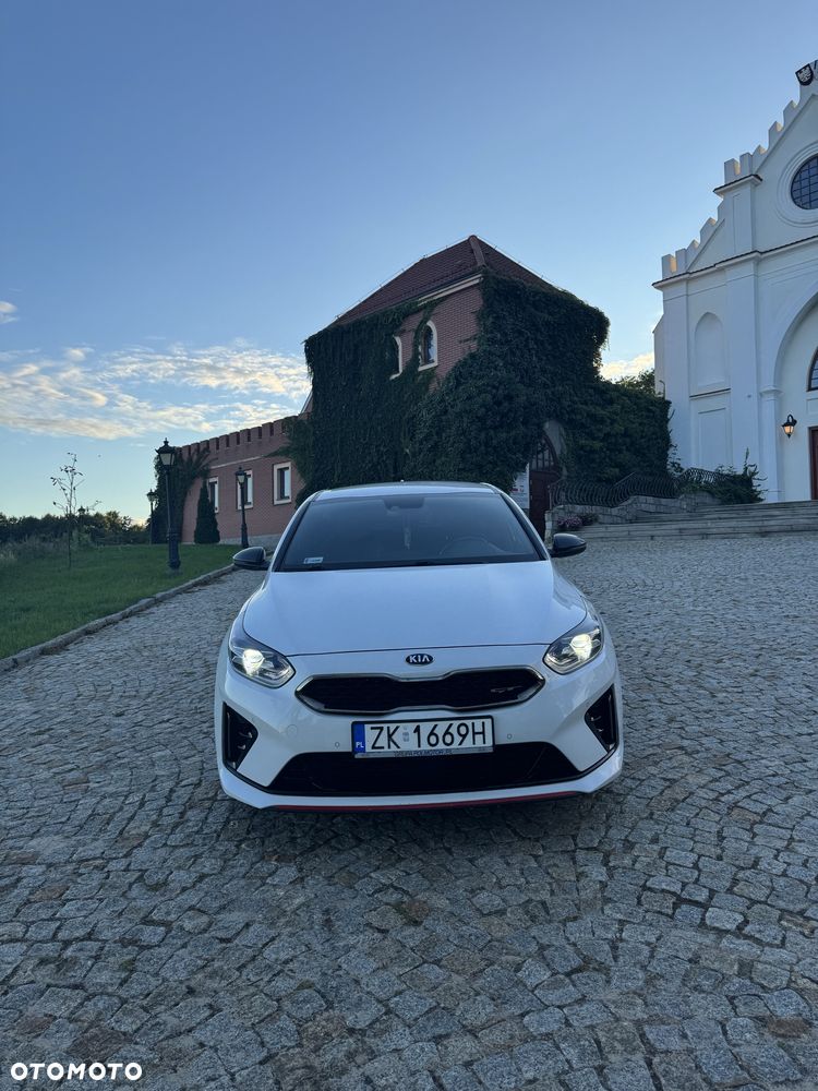 Kia ProCeed - 1