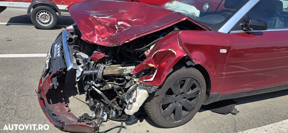 Audi A4 1.8 T Aut - 6