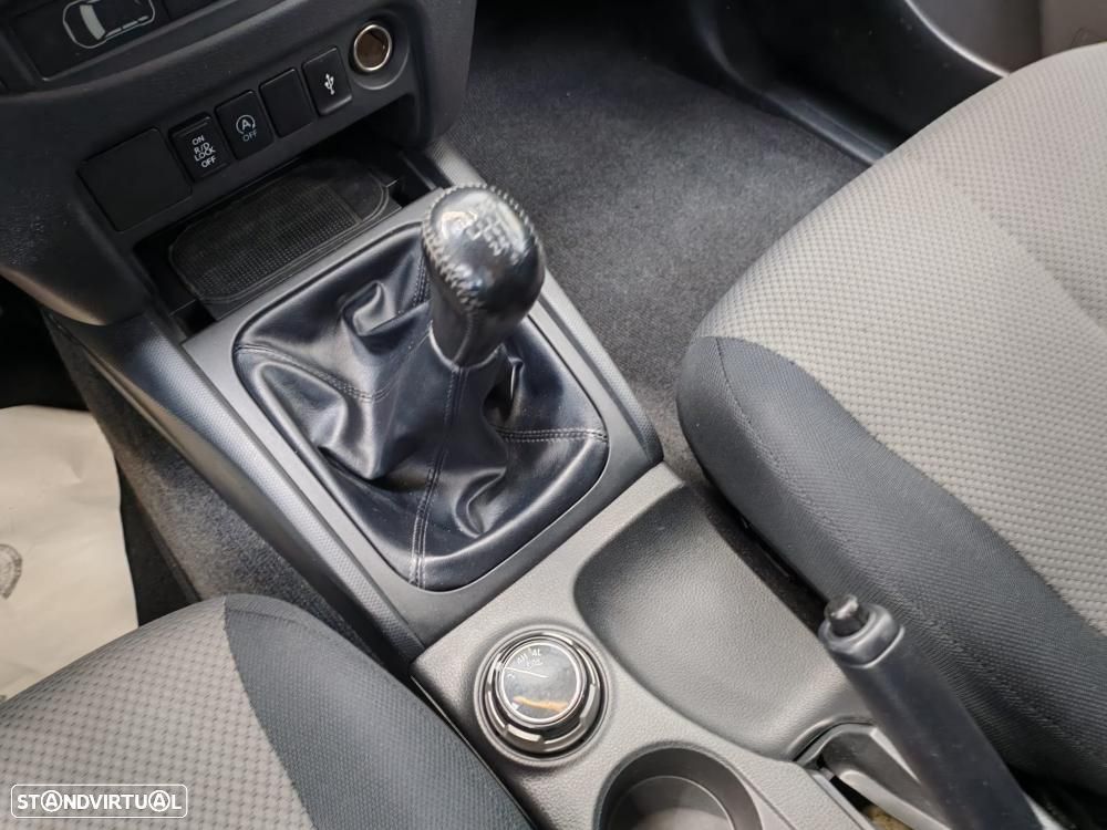 Mitsubishi L200 2.4 DI-D Club Invite Strakar Look CC 4WD - 16