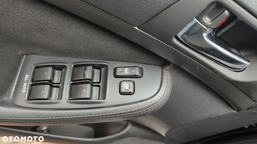 Toyota Avensis 1.8 VVT-i Executive - 35