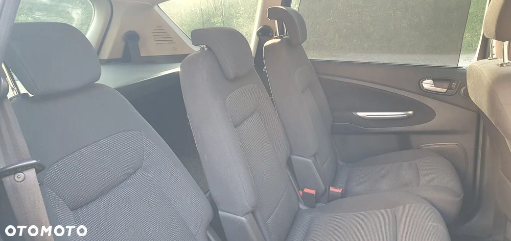 Ford S-Max 2.0 TDCi DPF Titanium - 28