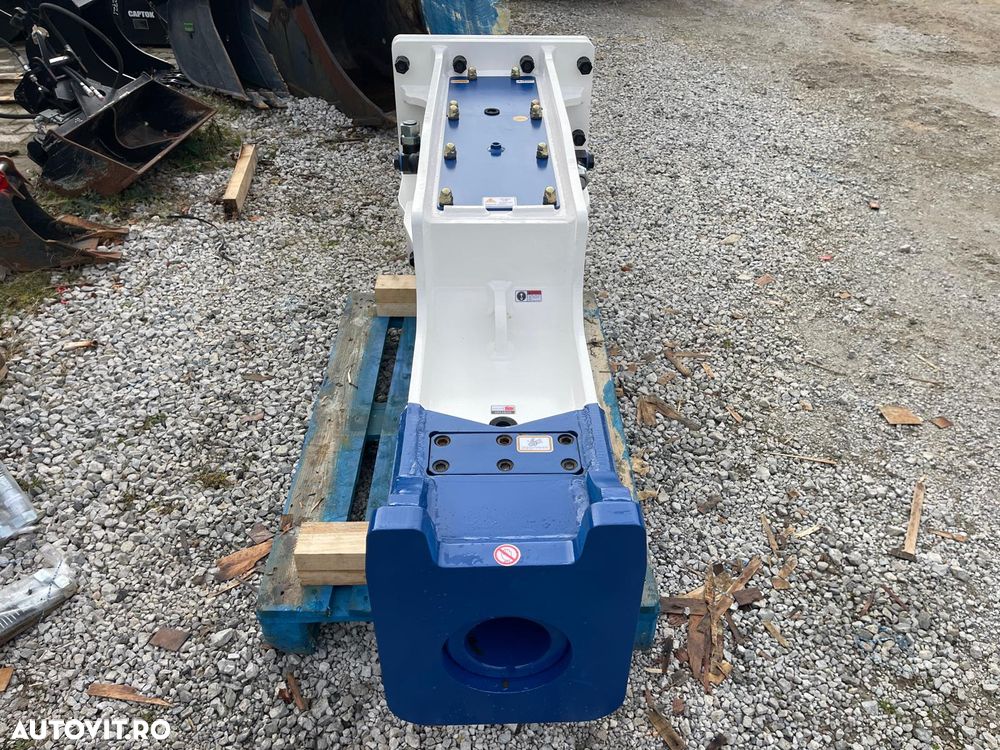 Picon profesional Komac TOR23S Korea Nou cu Auto gresare pentru exacavatoare de 18-26 Tone - 2