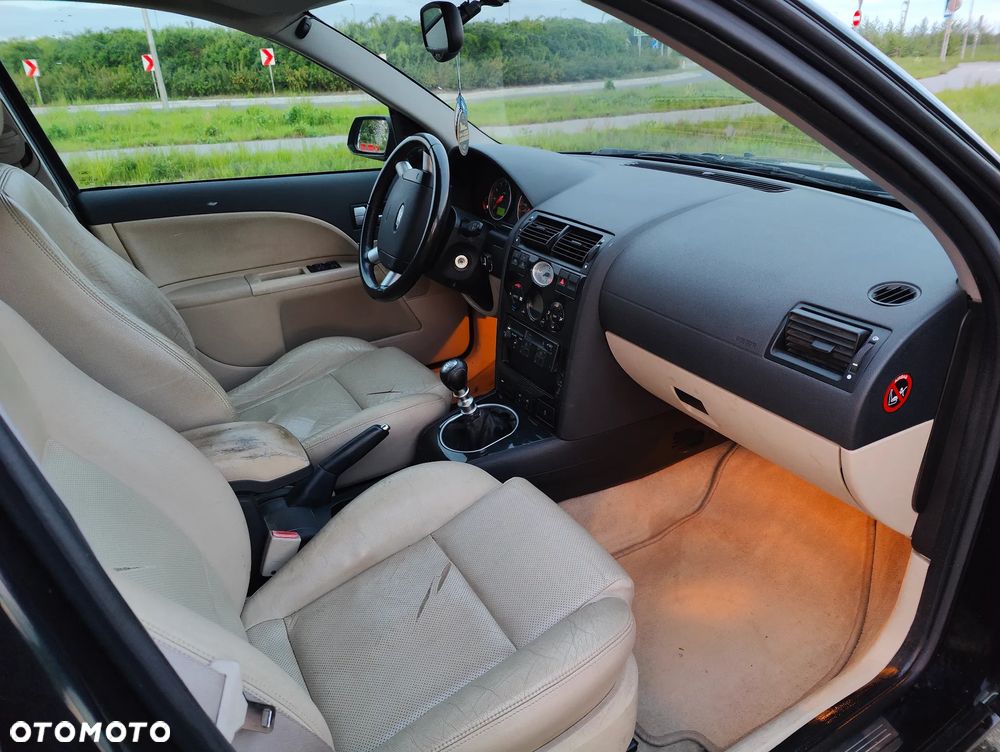 Ford Mondeo 2.0 Titanium - 14