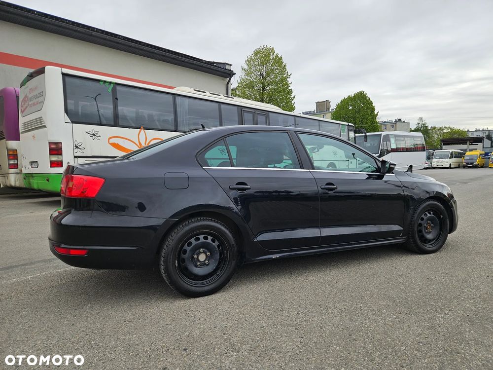 Volkswagen Jetta 1.6 TDI DPF Highline - 7