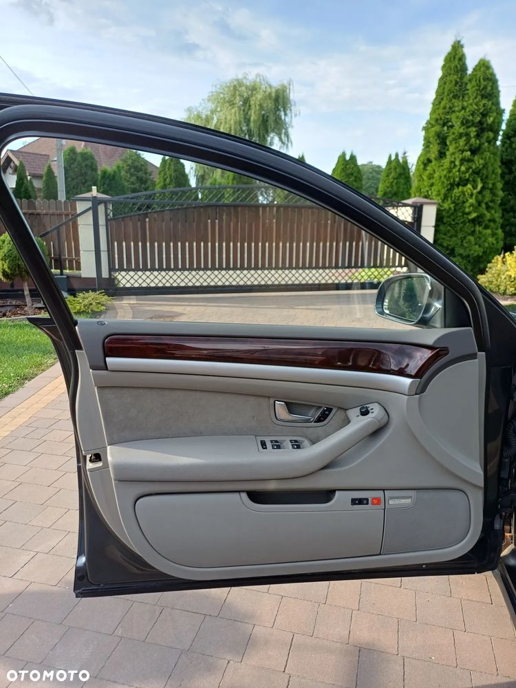 Audi A8 4.2 TDI Quattro - 27