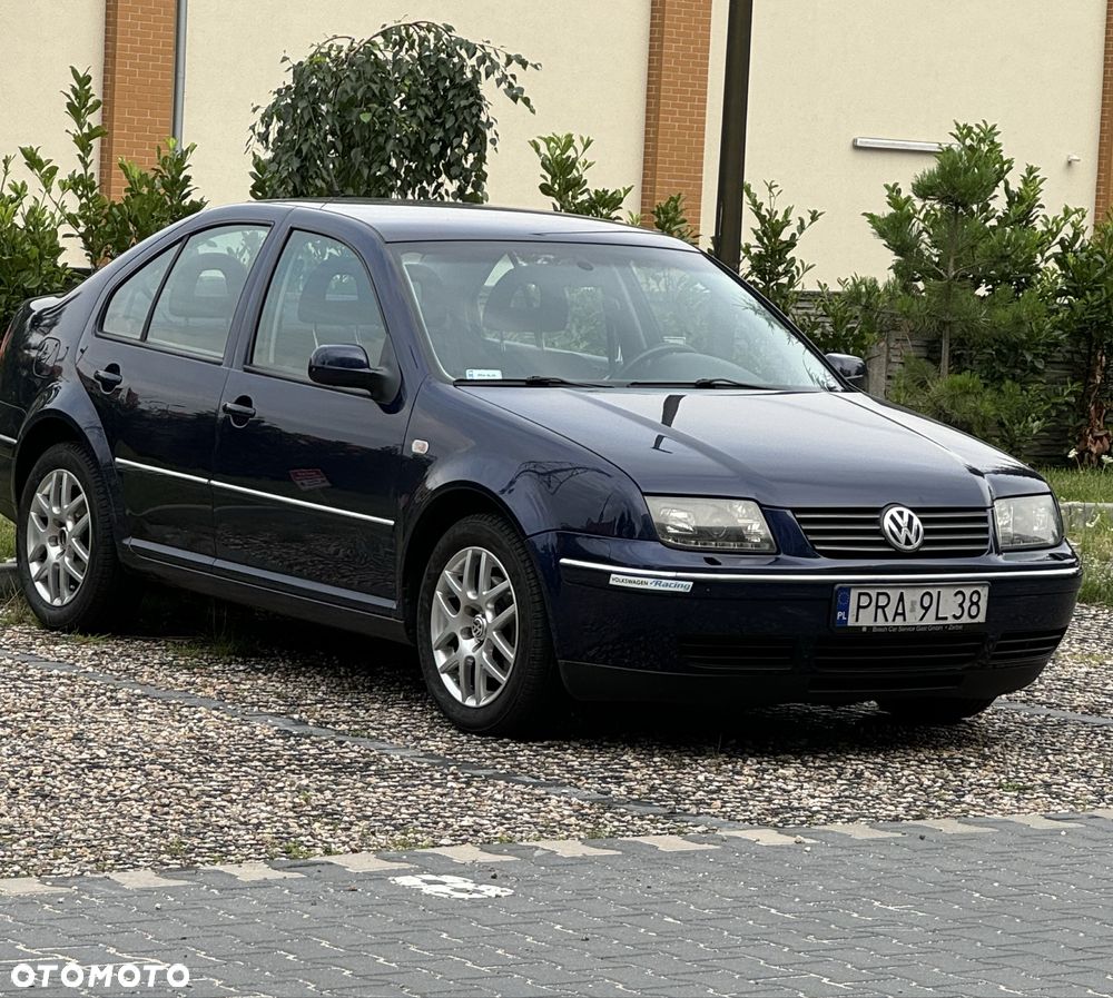 Volkswagen Bora - 1