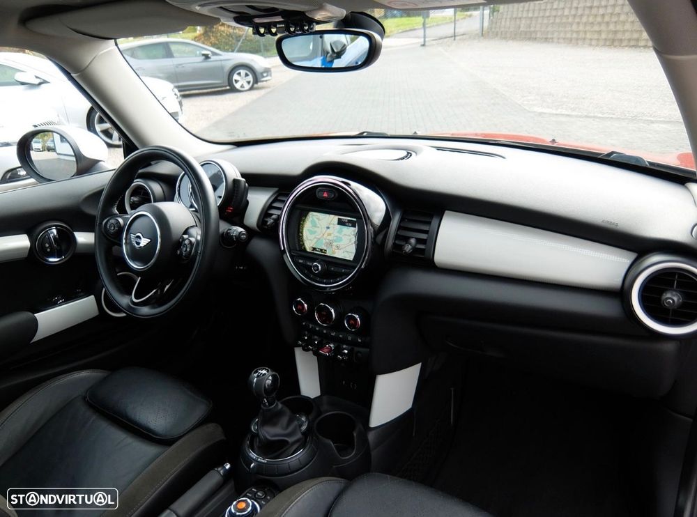 MINI 3 Portas Cooper D - 16