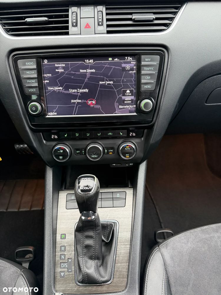 Skoda Octavia 2.0 TDI 4x4 DSG Scout - 21
