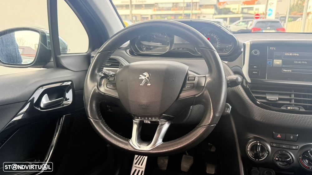 Peugeot 208 1.6 BlueHDi Style - 17