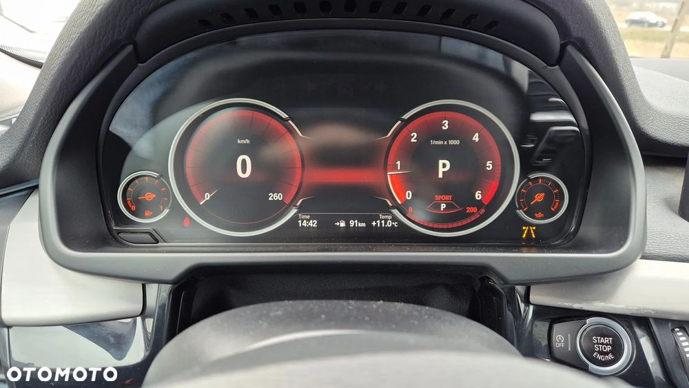 BMW X5 xDrive25d - 27