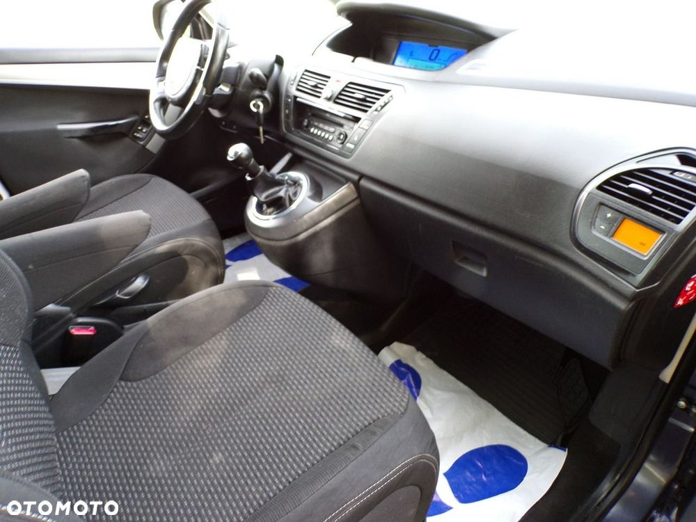 Citroën C4 Grand Picasso - 26