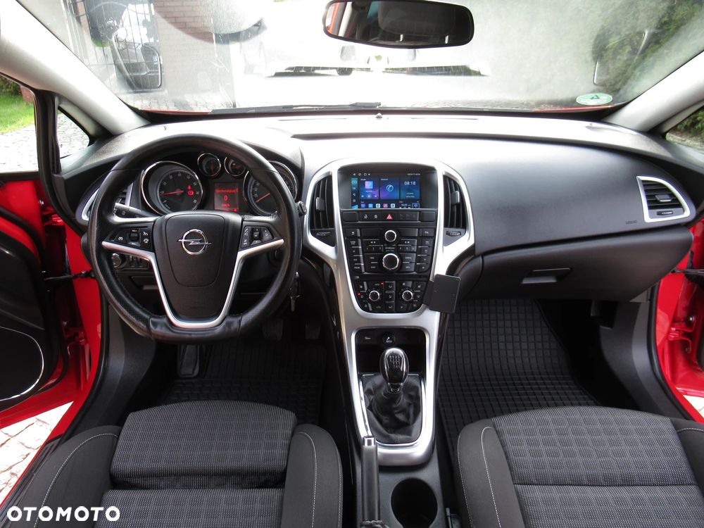 Opel Astra 1.4 Turbo - 36