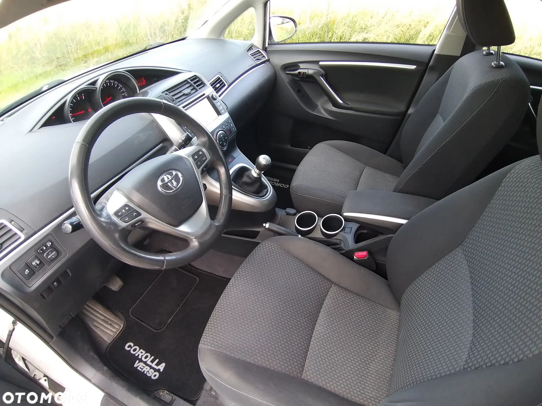 Toyota Verso 2.0 D-4D Premium - 21
