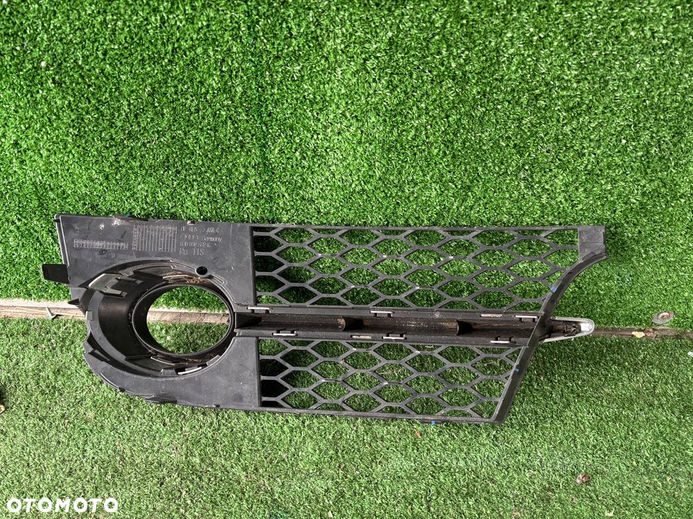 Audi TTS 8J 2006-2015 kratka w zderzak prawa strona - 2