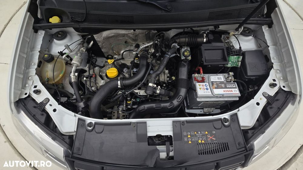 Dacia Logan 0.9 TCe Laureate - 24