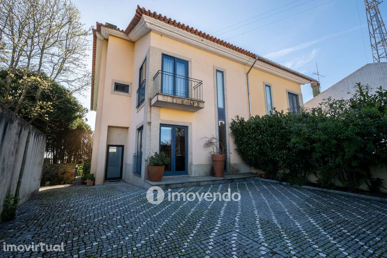 Moradia T3+3 exclusiva, com piscina e perto da praia, em Espinho - Grande imagem: 2/44
