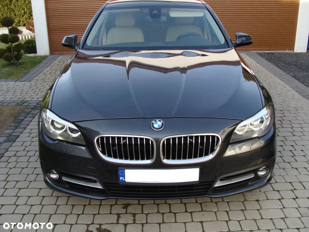 BMW Seria 5 520d xDrive - 2